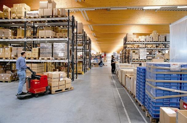 sektor barang baku indonesia potensi untung besar