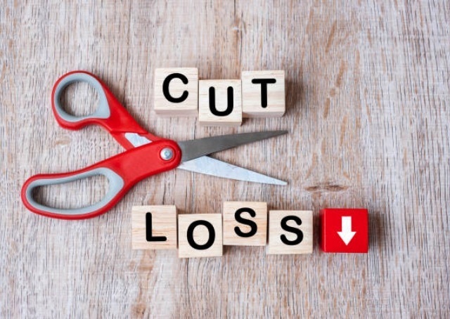 IHSG Lagi Jelek? 10 Strategi Powerful Tetap Cuan di Market Turun 8 Cut Loss pada Saham Bermasalah, Hold yang Berkualitas